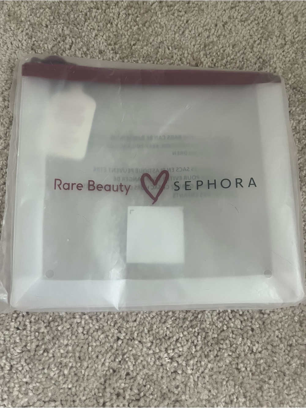 RARE Beauty 🍷 travel pouch NWT